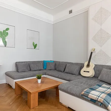 Apartamento Modern History
