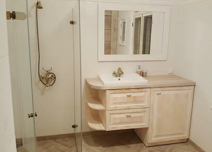 Modern History アパート