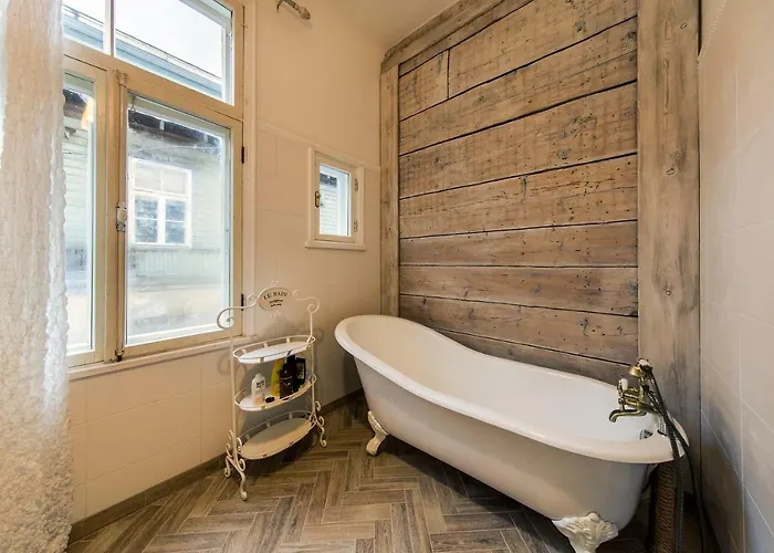 Modern History * タリン