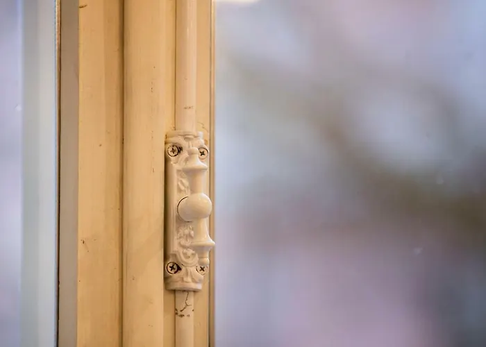 Modern History * タリン