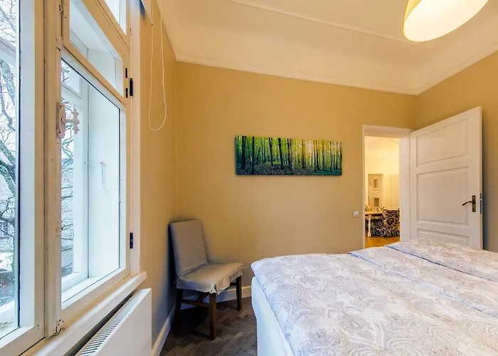 Modern History * タリン